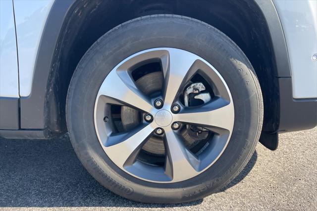 used 2021 Jeep Cherokee car, priced at $24,000