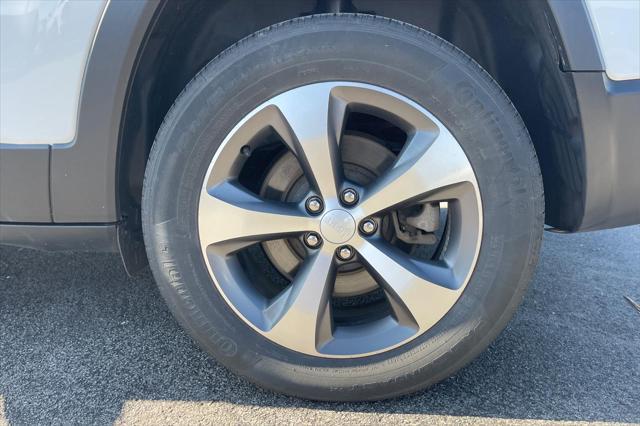 used 2021 Jeep Cherokee car, priced at $24,000
