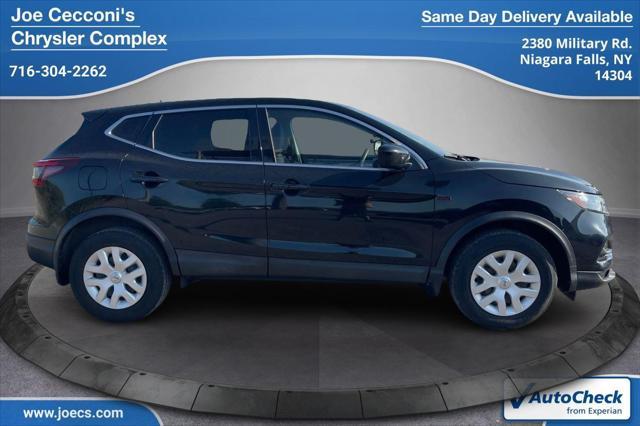 used 2020 Nissan Rogue Sport car, priced at $18,000