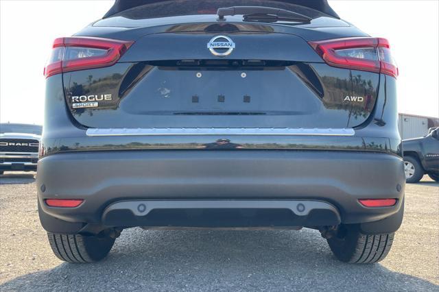 used 2020 Nissan Rogue Sport car, priced at $18,000