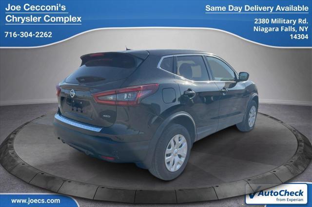 used 2020 Nissan Rogue Sport car, priced at $18,000