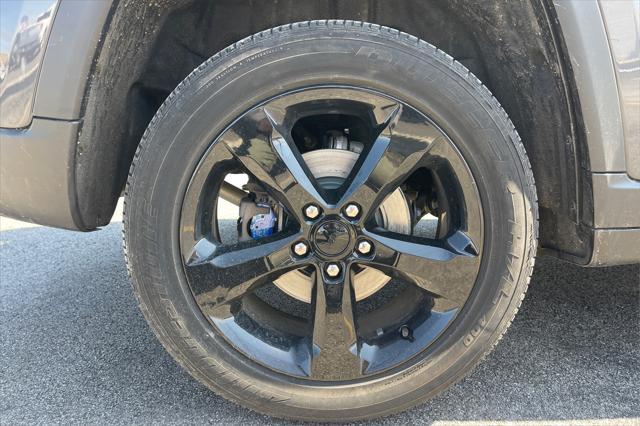 used 2022 Jeep Grand Cherokee car, priced at $35,500