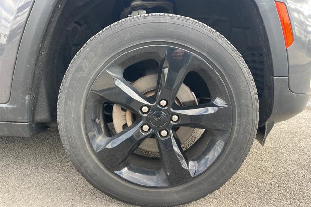 used 2022 Jeep Grand Cherokee car, priced at $35,500