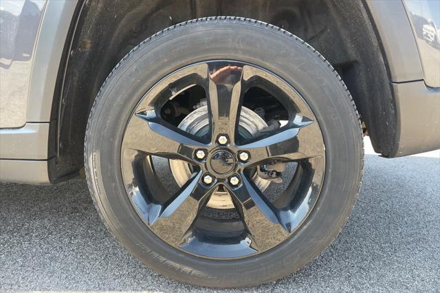 used 2022 Jeep Grand Cherokee car, priced at $35,500
