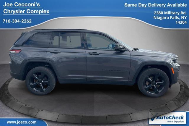 used 2022 Jeep Grand Cherokee car, priced at $35,000