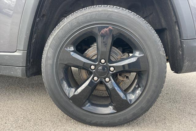 used 2022 Jeep Grand Cherokee car, priced at $35,500