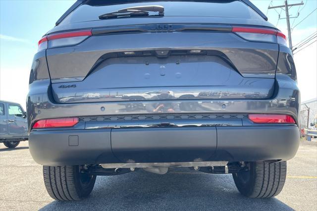 used 2022 Jeep Grand Cherokee car, priced at $35,000