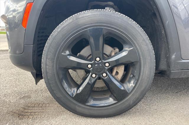 used 2022 Jeep Grand Cherokee car, priced at $35,500