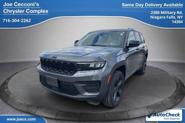 used 2022 Jeep Grand Cherokee car, priced at $35,000