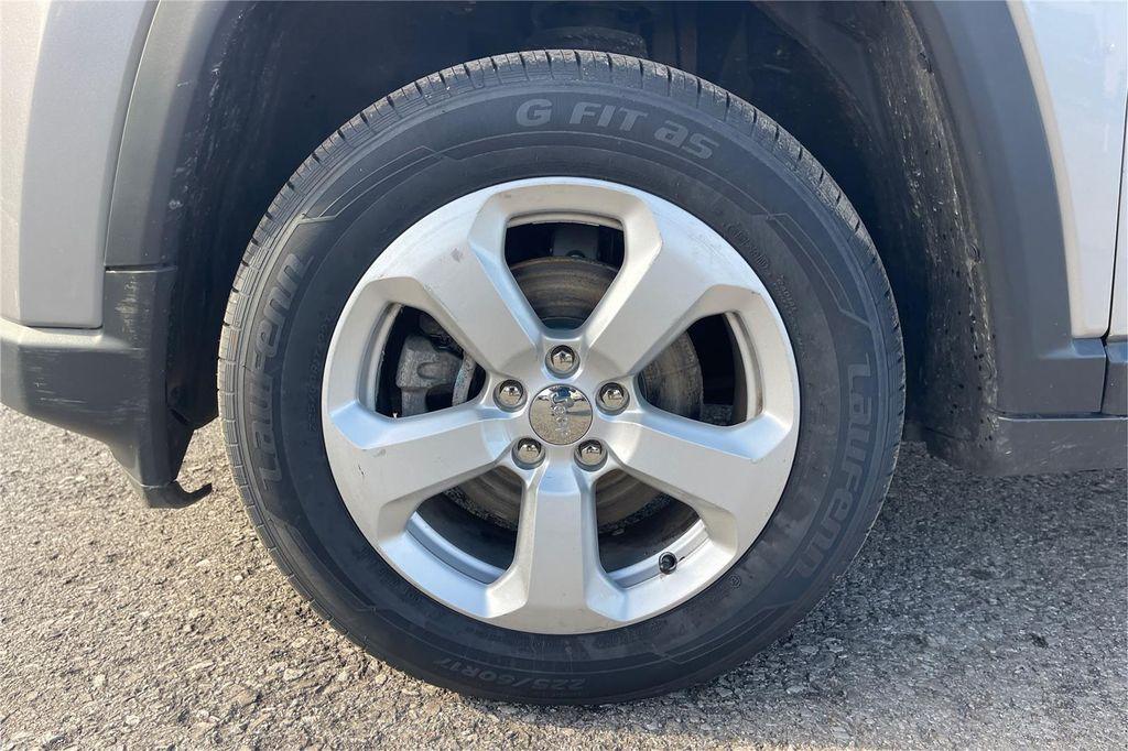 used 2019 Jeep Compass car, priced at $18,000