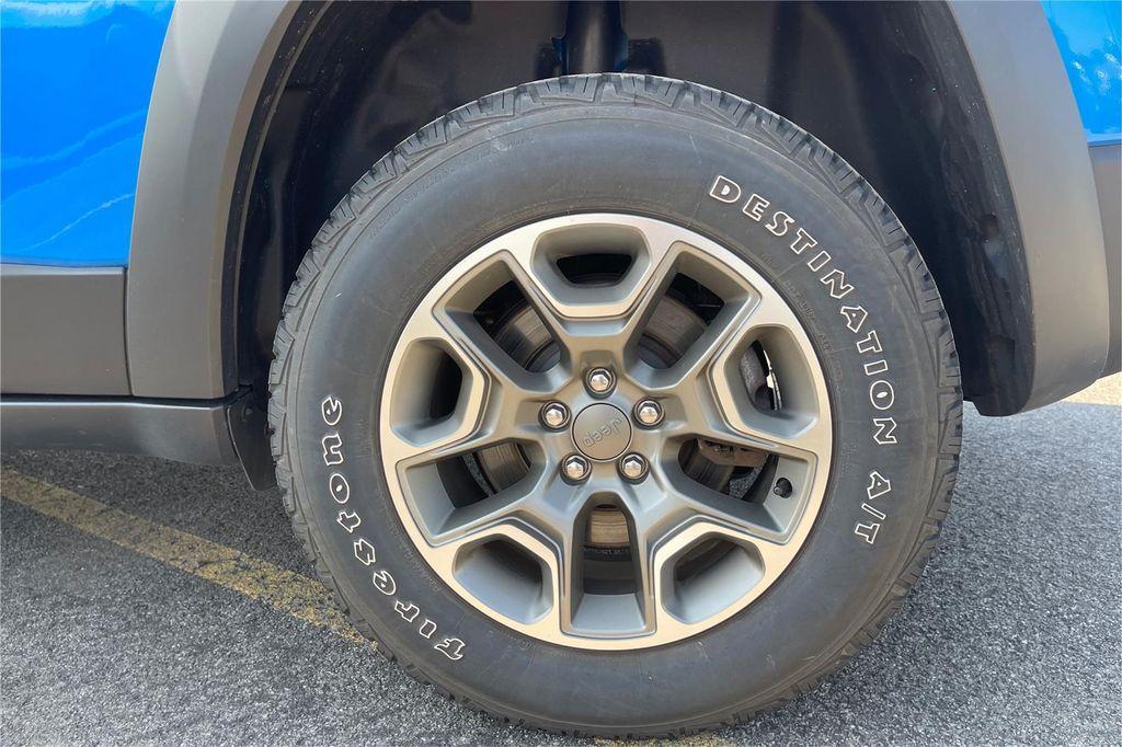used 2022 Jeep Cherokee car, priced at $27,000