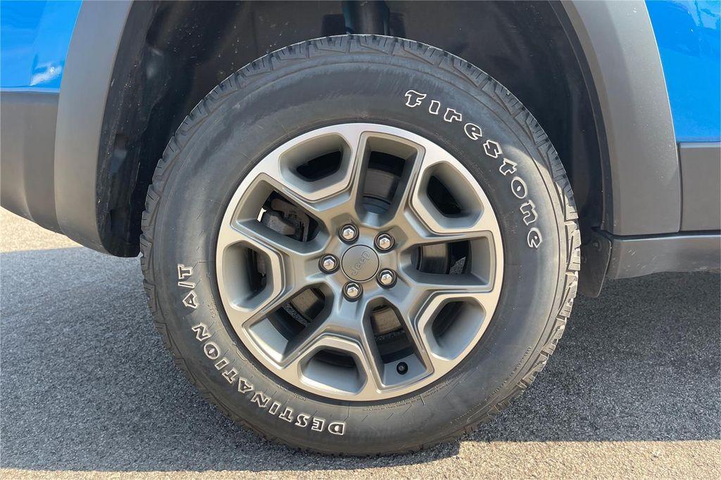 used 2022 Jeep Cherokee car, priced at $27,000