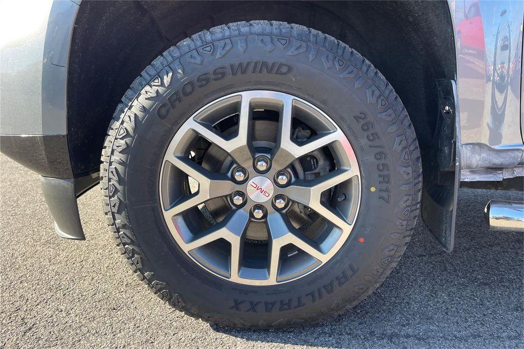 used 2022 GMC Canyon car, priced at $31,500