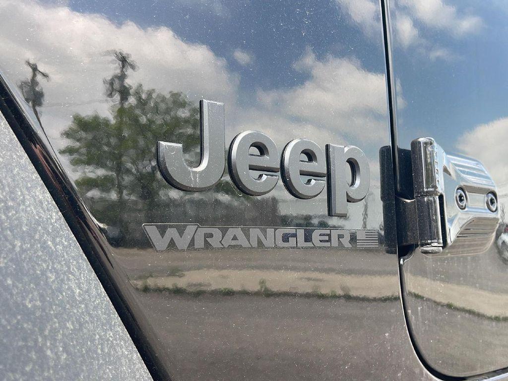 new 2025 Jeep Wrangler car, priced at $45,055
