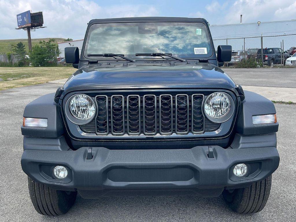 new 2025 Jeep Wrangler car, priced at $45,055