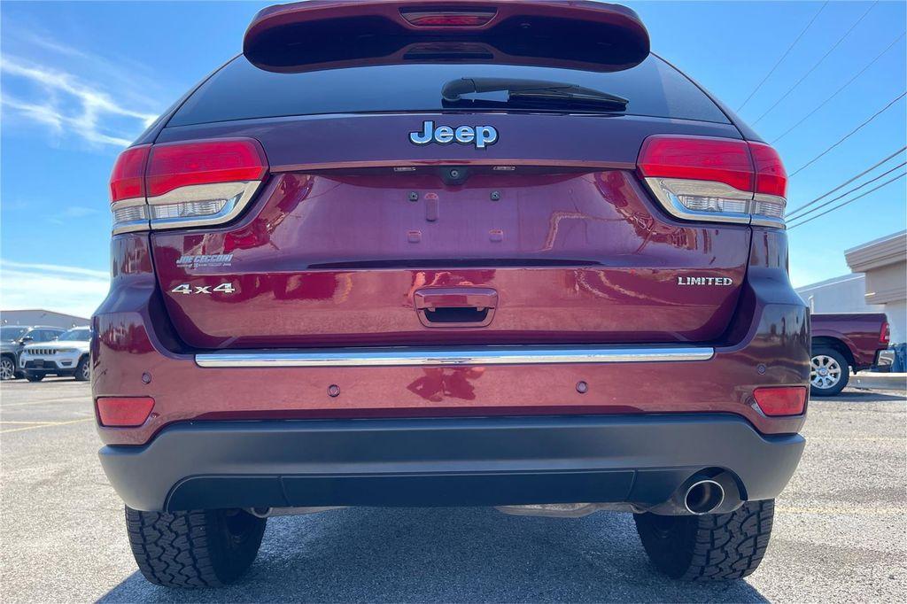used 2017 Jeep Grand Cherokee car, priced at $18,500