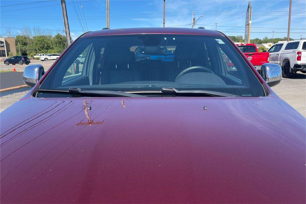 used 2017 Jeep Grand Cherokee car, priced at $18,500