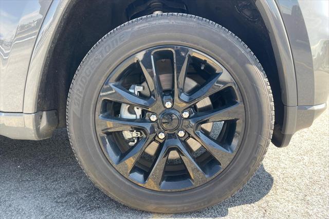used 2022 Jeep Grand Cherokee car, priced at $32,500