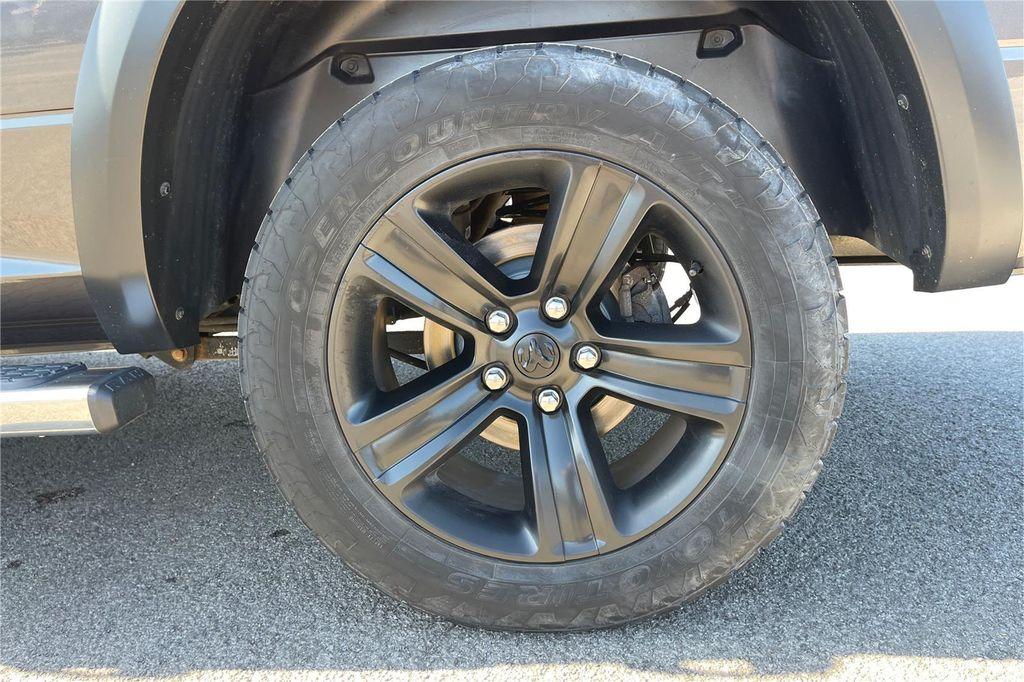 used 2021 Ram 1500 Classic car, priced at $30,000