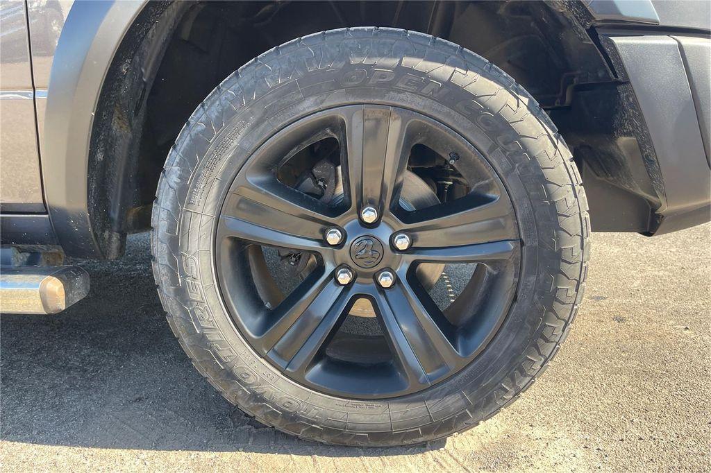 used 2021 Ram 1500 Classic car, priced at $30,000