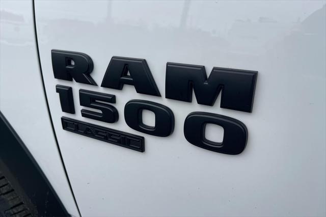 used 2022 Ram 1500 Classic car, priced at $30,000