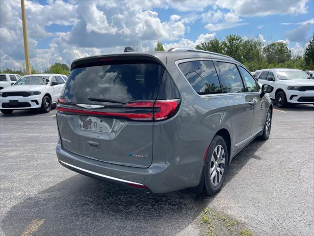 new 2023 Chrysler Pacifica car, priced at $45,085