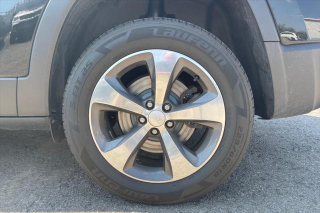used 2020 Jeep Cherokee car, priced at $21,500