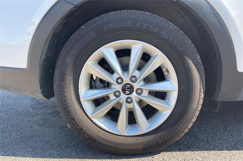 used 2019 Kia Sorento car, priced at $15,500