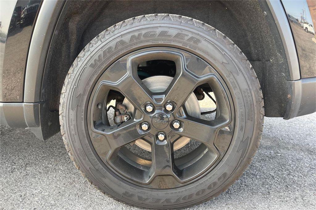 used 2018 Jeep Grand Cherokee car, priced at $19,000