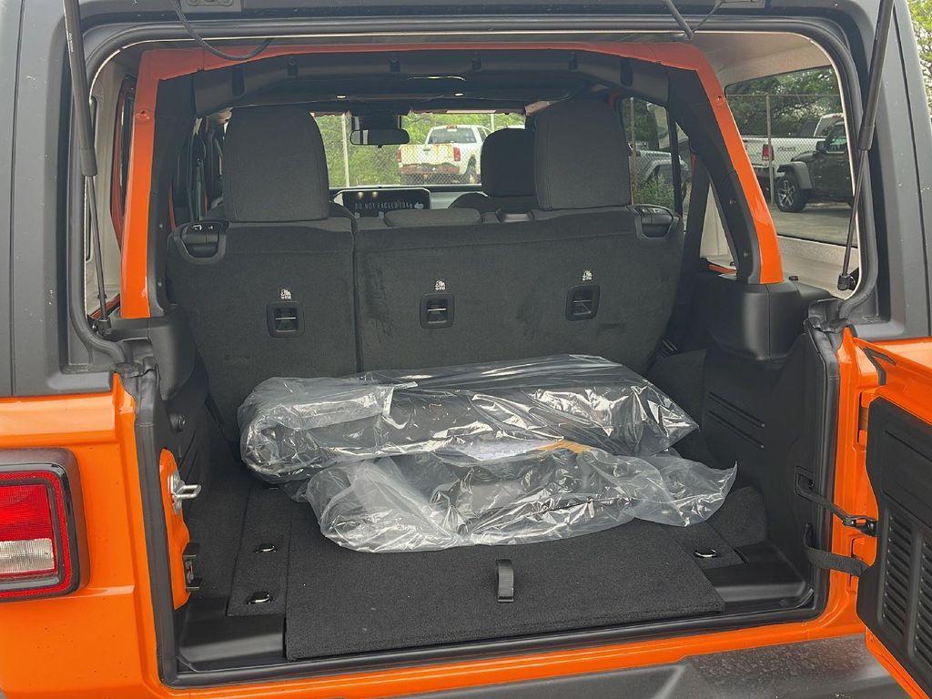 new 2025 Jeep Wrangler car, priced at $47,875