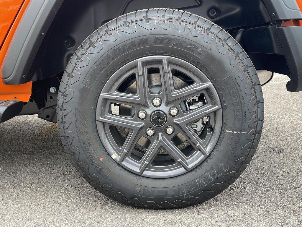 new 2025 Jeep Wrangler car, priced at $47,875