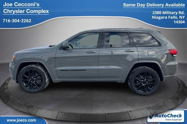 used 2022 Jeep Grand Cherokee car, priced at $27,500