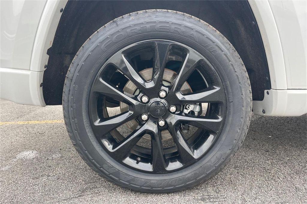 used 2021 Jeep Grand Cherokee car, priced at $26,500