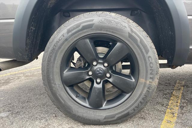 used 2019 Ram 1500 Classic car, priced at $27,500