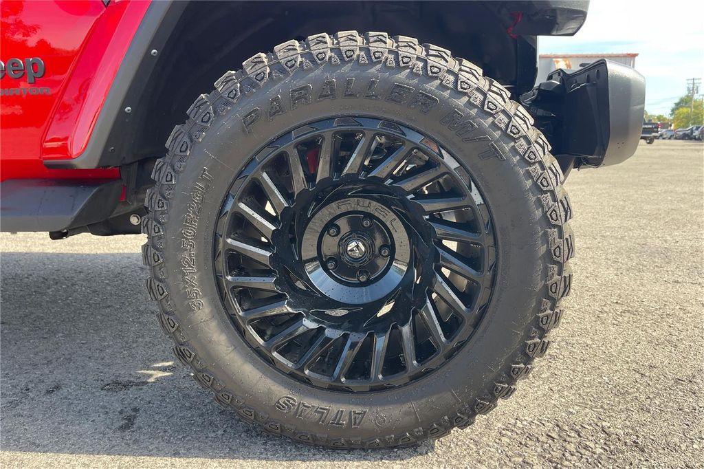 used 2021 Jeep Gladiator car, priced at $30,000
