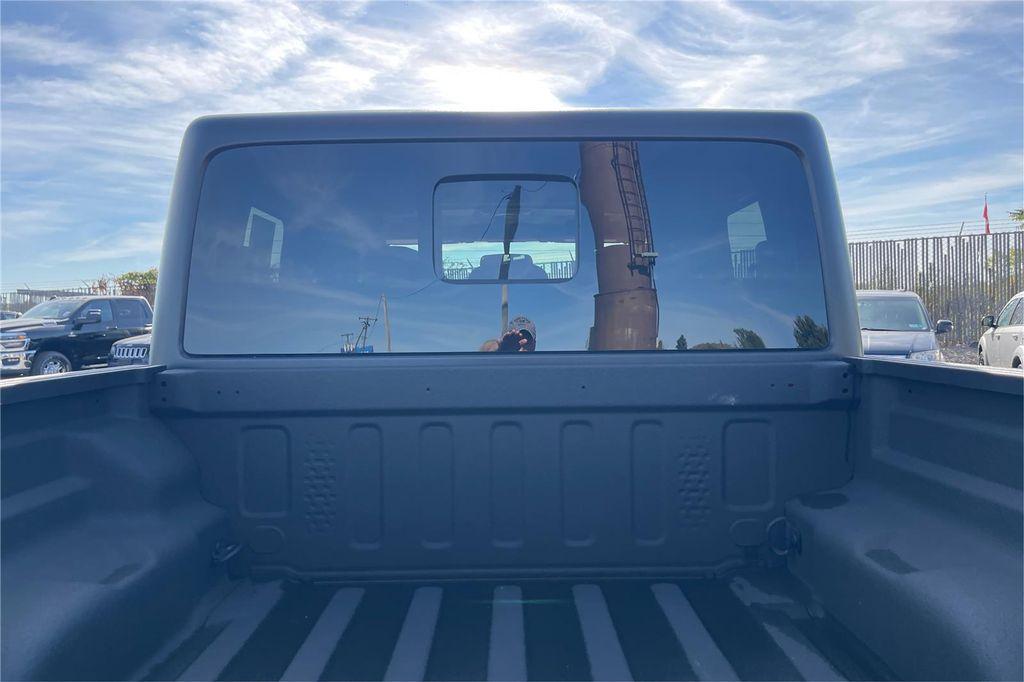 used 2021 Jeep Gladiator car, priced at $30,000