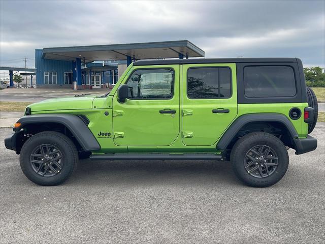new 2025 Jeep Wrangler car, priced at $45,716