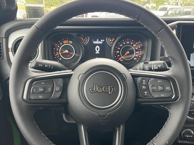 new 2025 Jeep Wrangler car, priced at $45,716