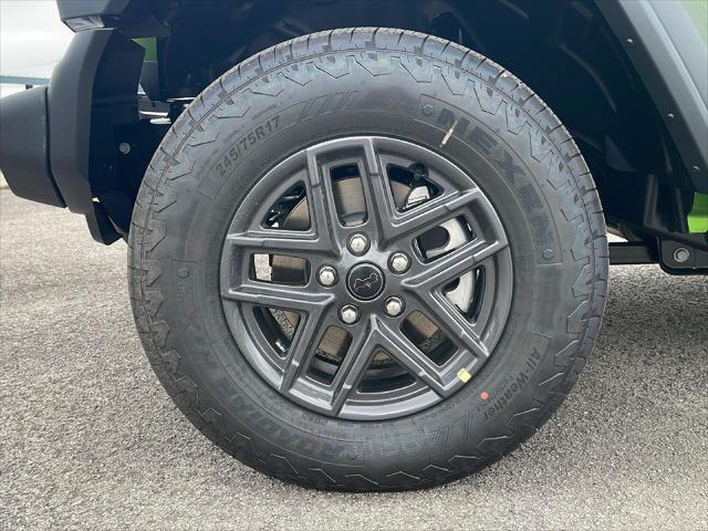 new 2025 Jeep Wrangler car, priced at $45,716