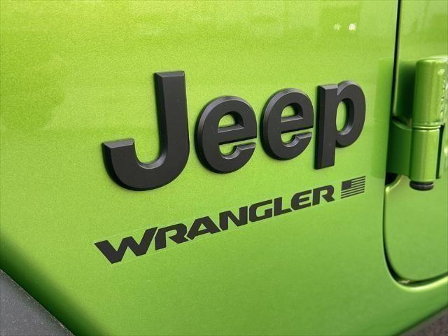 new 2025 Jeep Wrangler car, priced at $45,716