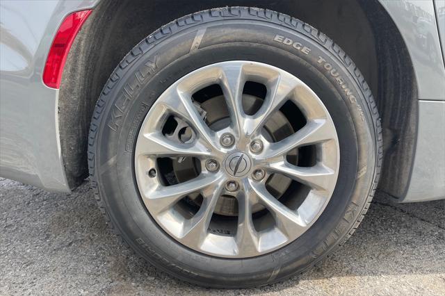 used 2022 Chrysler Pacifica car, priced at $32,000