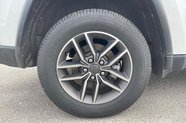 used 2022 Jeep Grand Cherokee car, priced at $28,500