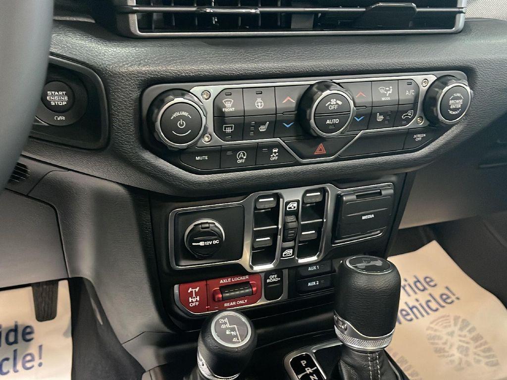 new 2025 Jeep Wrangler car, priced at $60,000