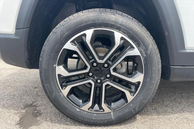 used 2022 Jeep Compass car, priced at $24,001