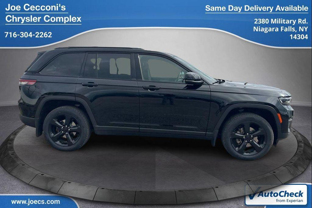 used 2023 Jeep Grand Cherokee car, priced at $34,500