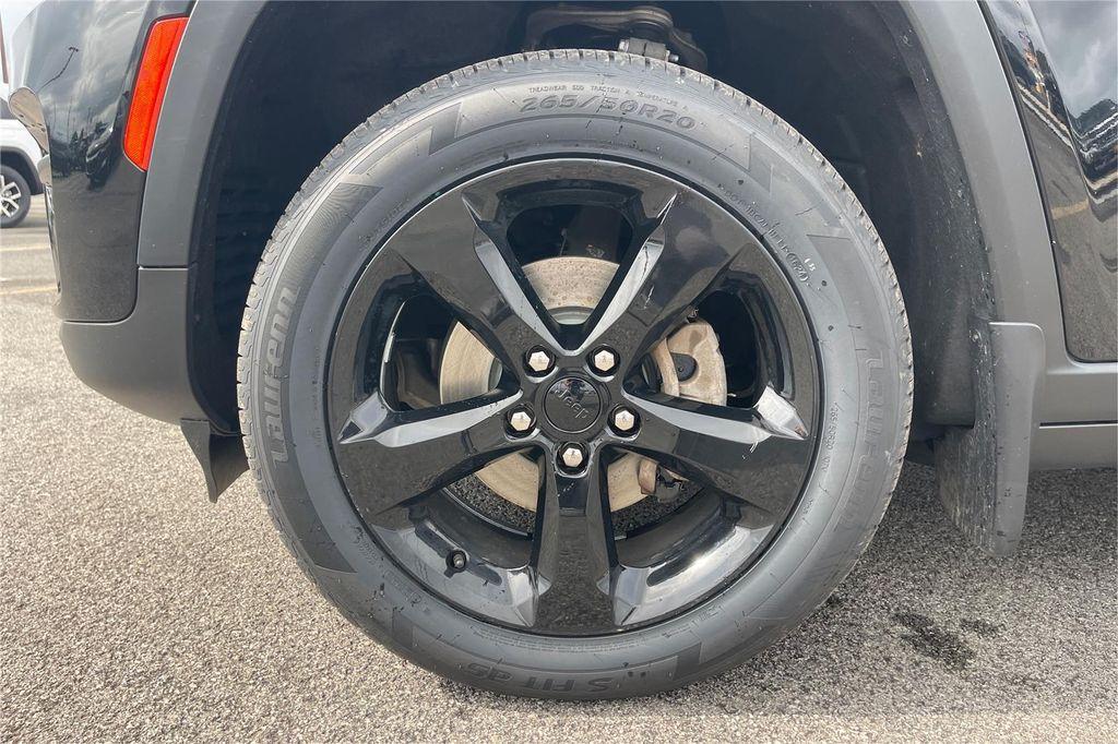 used 2023 Jeep Grand Cherokee car, priced at $34,500