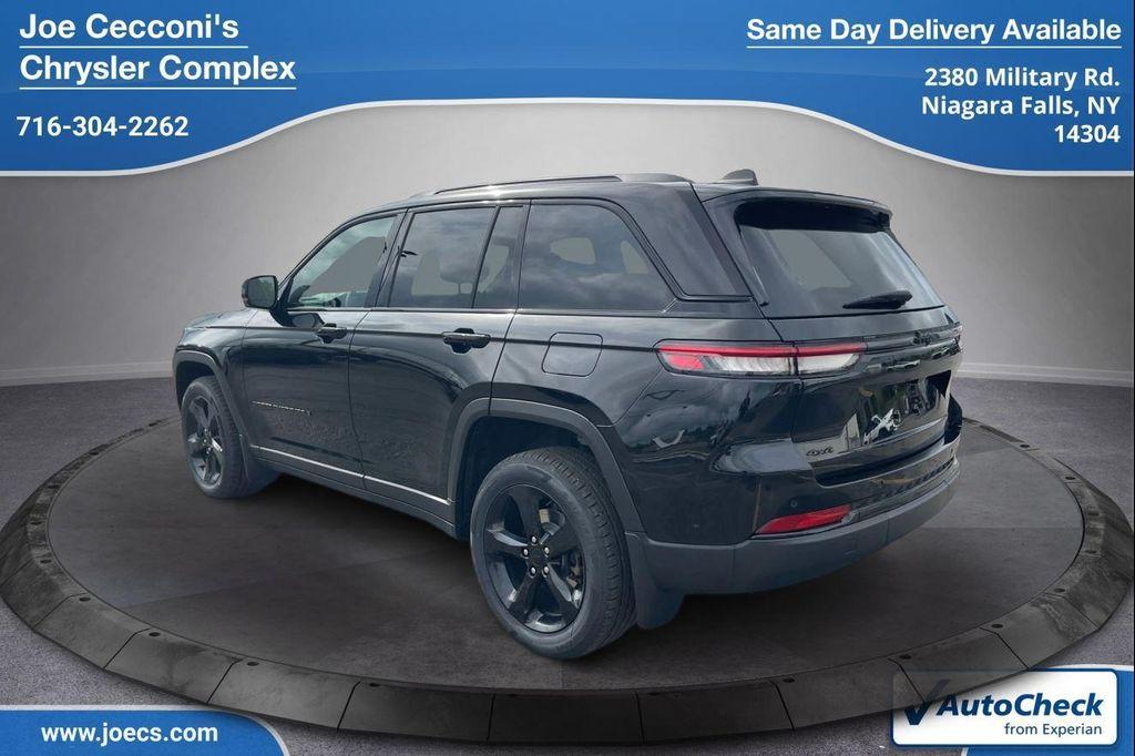 used 2023 Jeep Grand Cherokee car, priced at $34,500