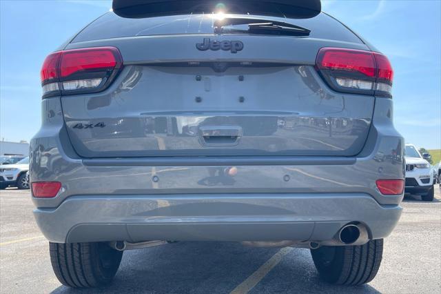 used 2022 Jeep Grand Cherokee car, priced at $28,500