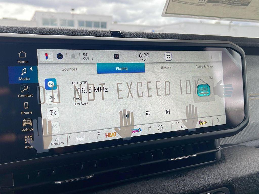 new 2025 Jeep Wrangler car, priced at $39,055