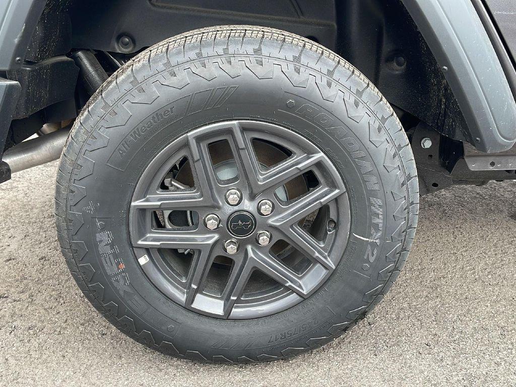 new 2025 Jeep Wrangler car, priced at $39,055